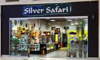 what time does silver safari close